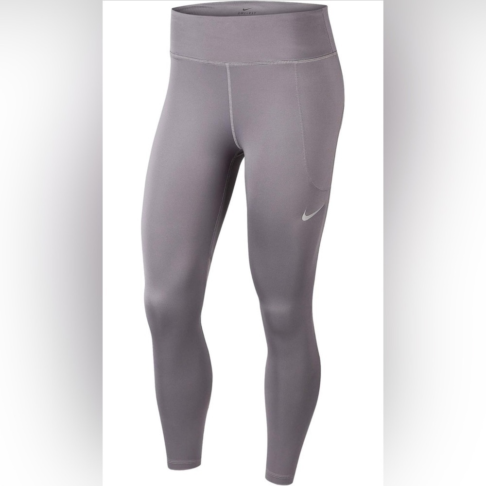 Nike Women's Fast Crop